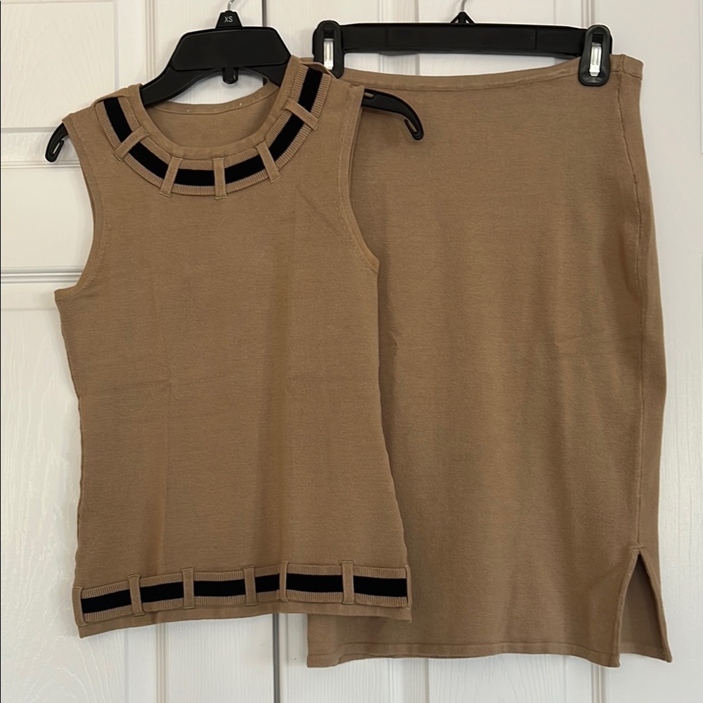 Vintage Etincelle Couture Tan Sleeveless Top and skirt set w/ Black accent XS